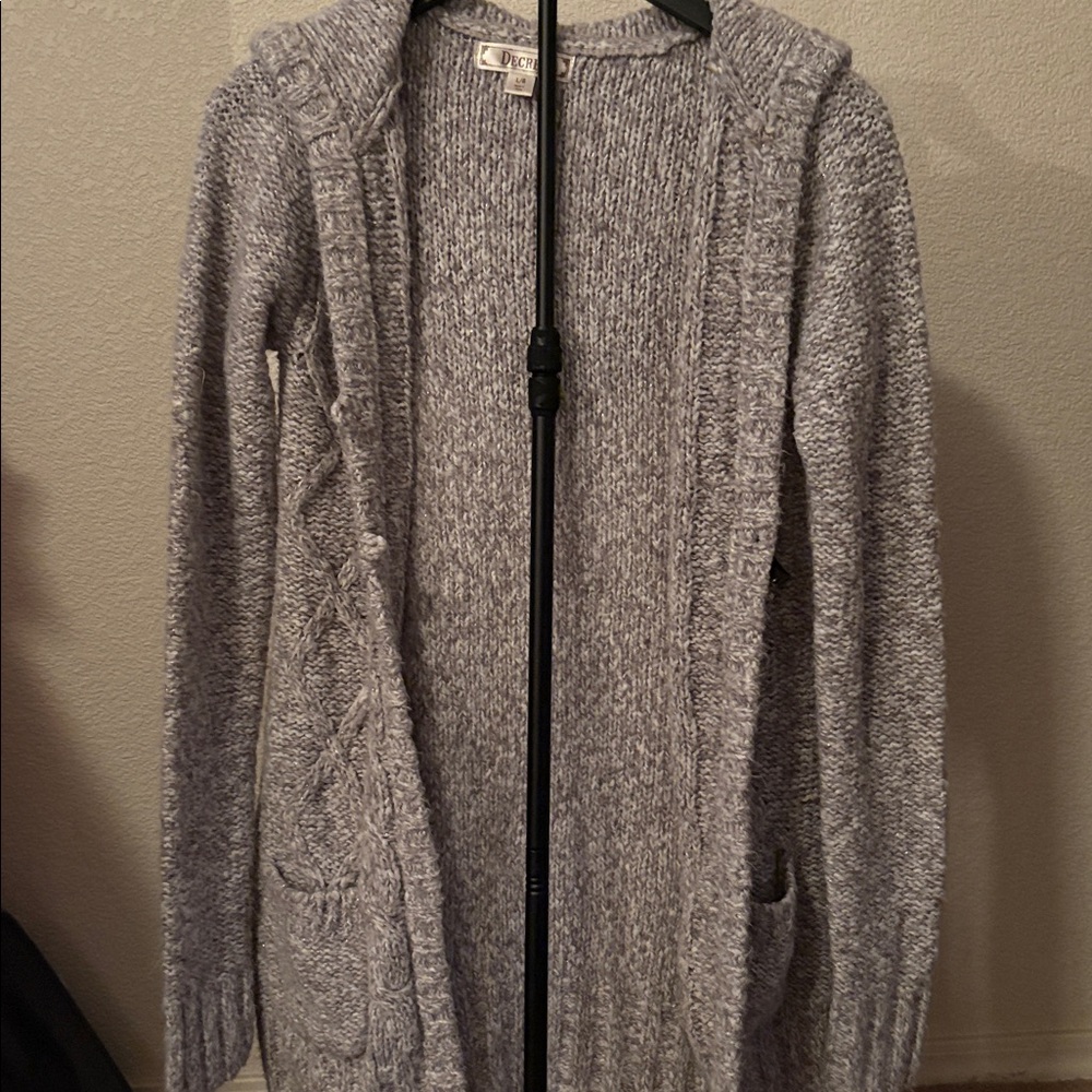 Decree sweater
